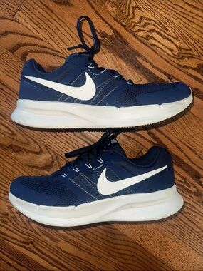 Nike Men’s Swift 3 Running Sneakers - Size 11